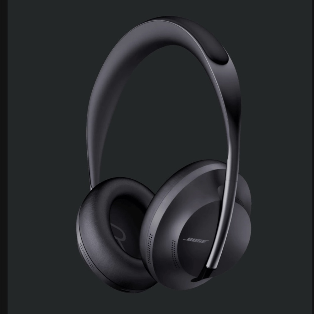BOSE - Noise Cancelling Headphones 700